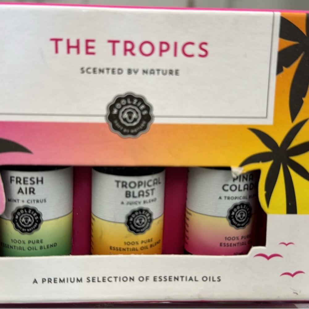 Woolzie the tropics essential oil